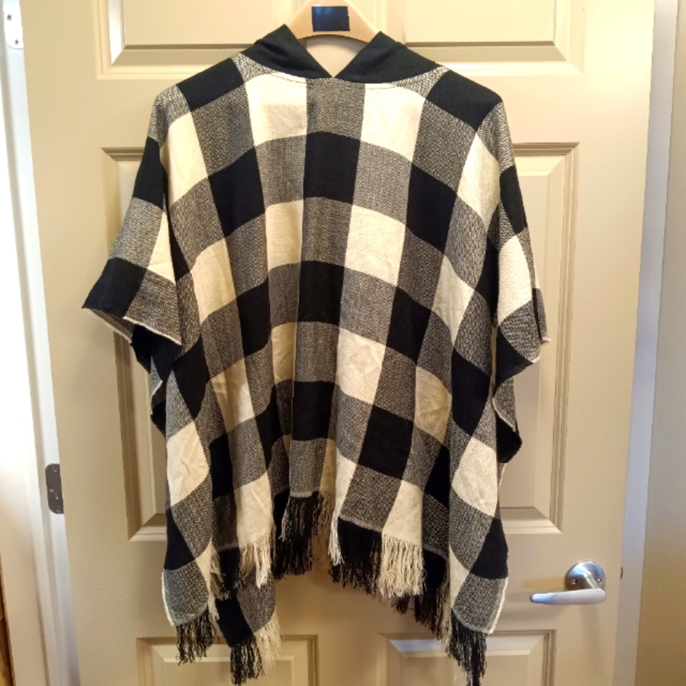 Loft Oversized Hooded Buffalo Plaid Poncho-size M/L